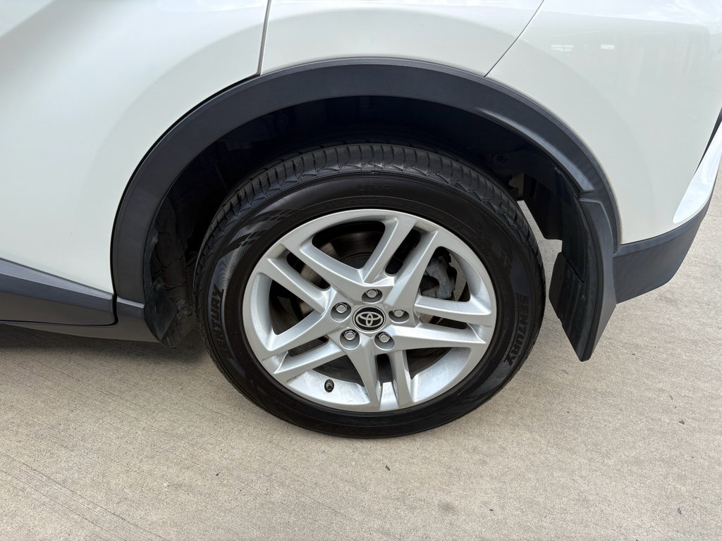 Used 2021 Toyota C-HR LE image 30