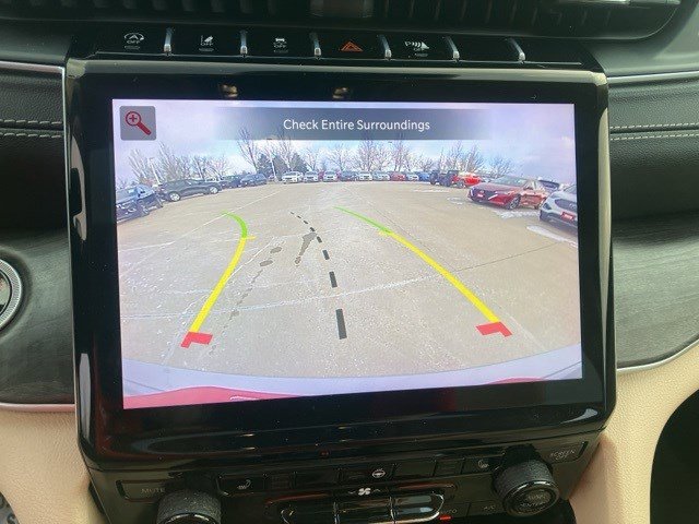 Certified 2022 Jeep Grand Cherokee Limited image 18