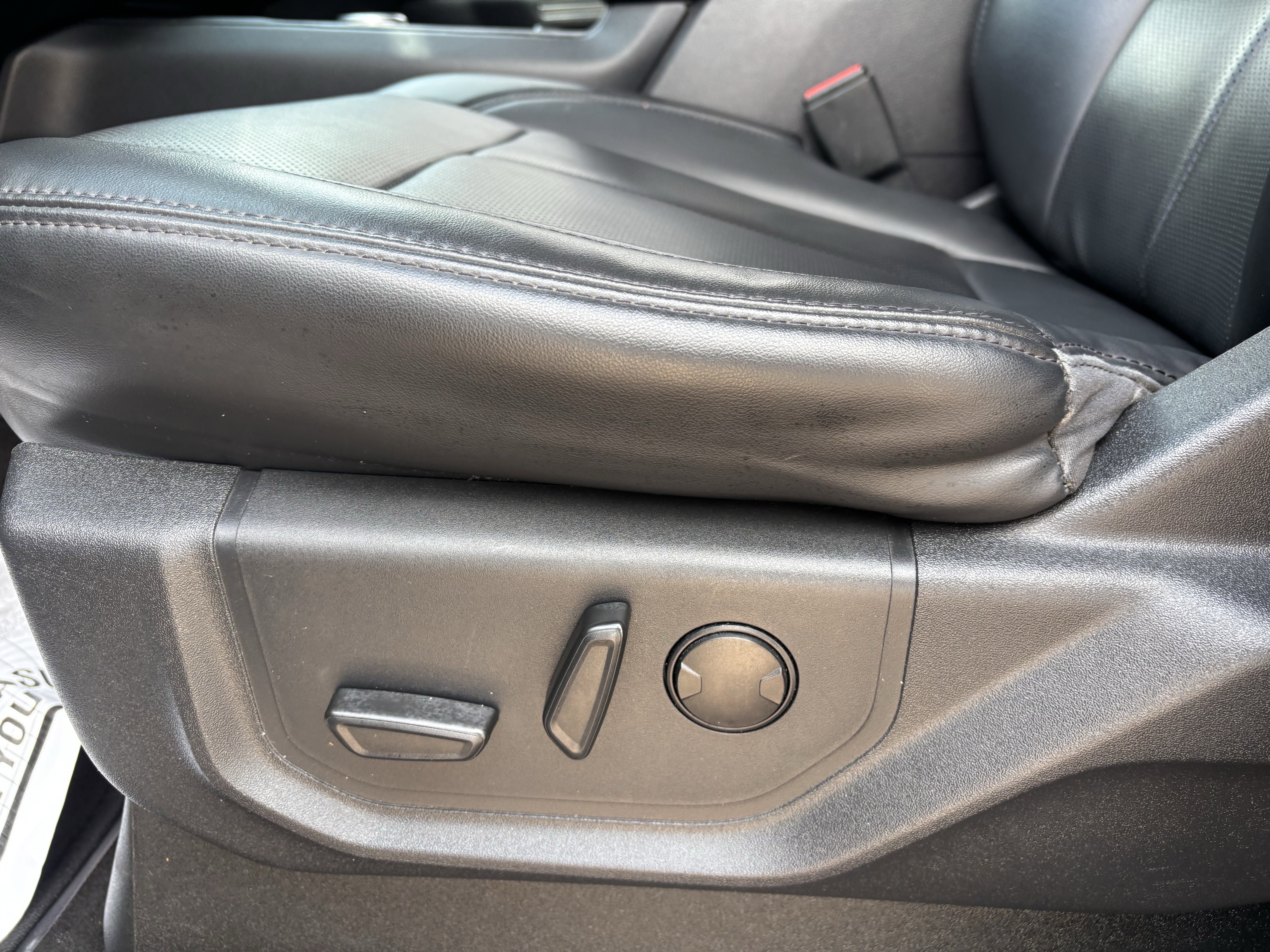 Certified 2023 Ford Expedition XLT RWD image 12