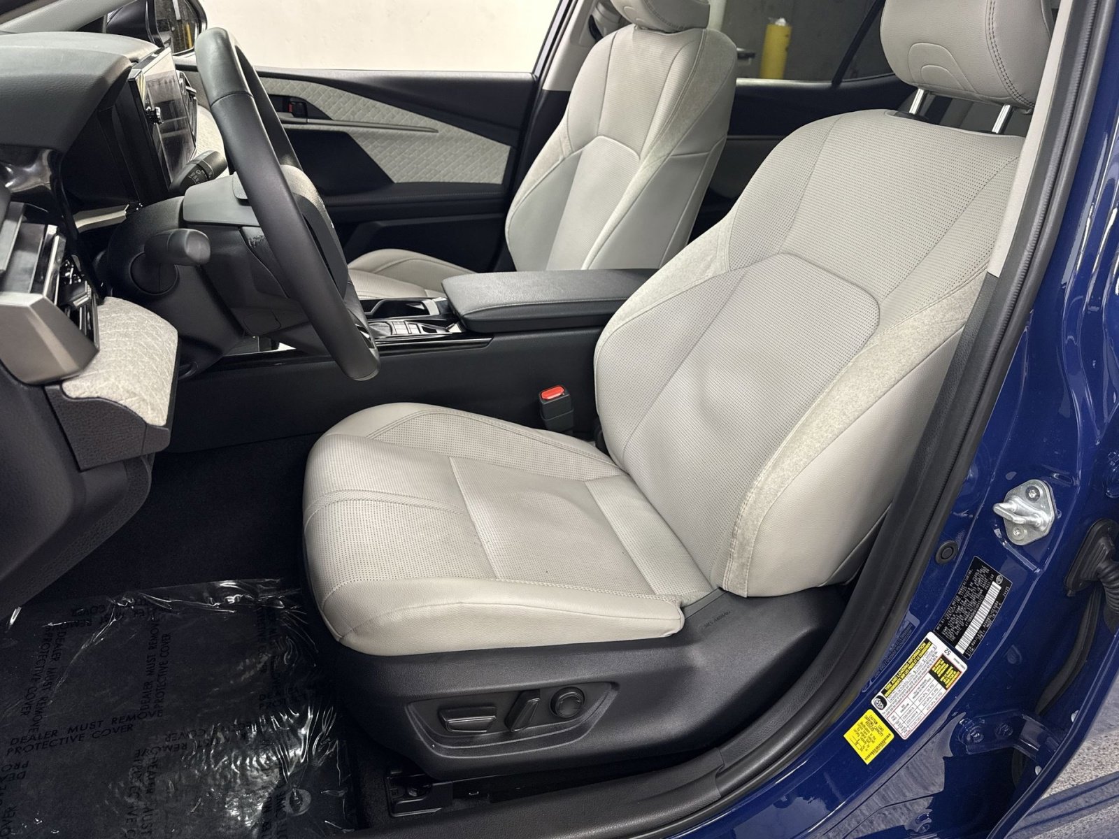 Used 2026 Toyota Camry XLE AWD/4WD image 23