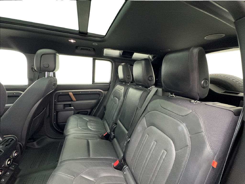 Used 2021 Land Rover Defender 110 X AWD/4WD image 27