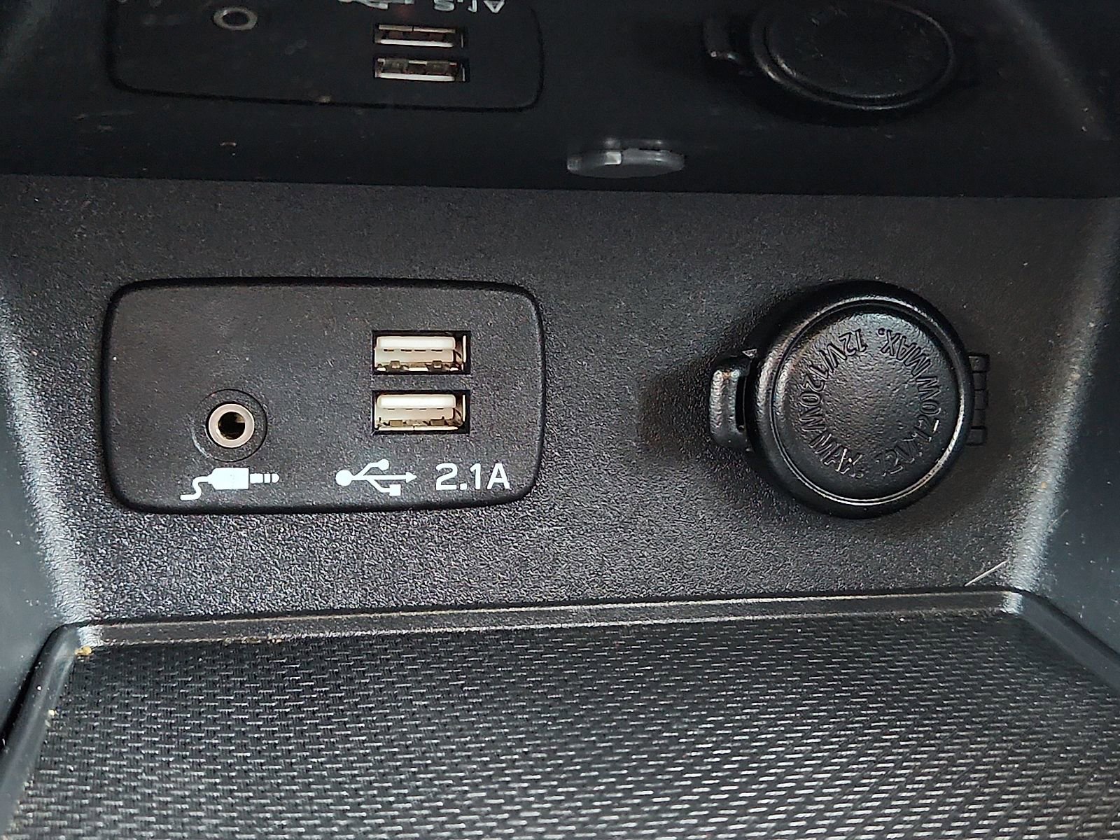 Used 2023 Subaru Forester Premium image 20