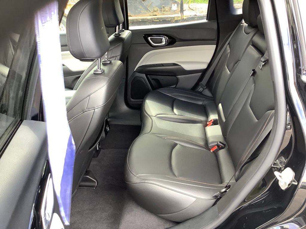 Certified 2024 Jeep Compass Limited AWD/4WD image 17