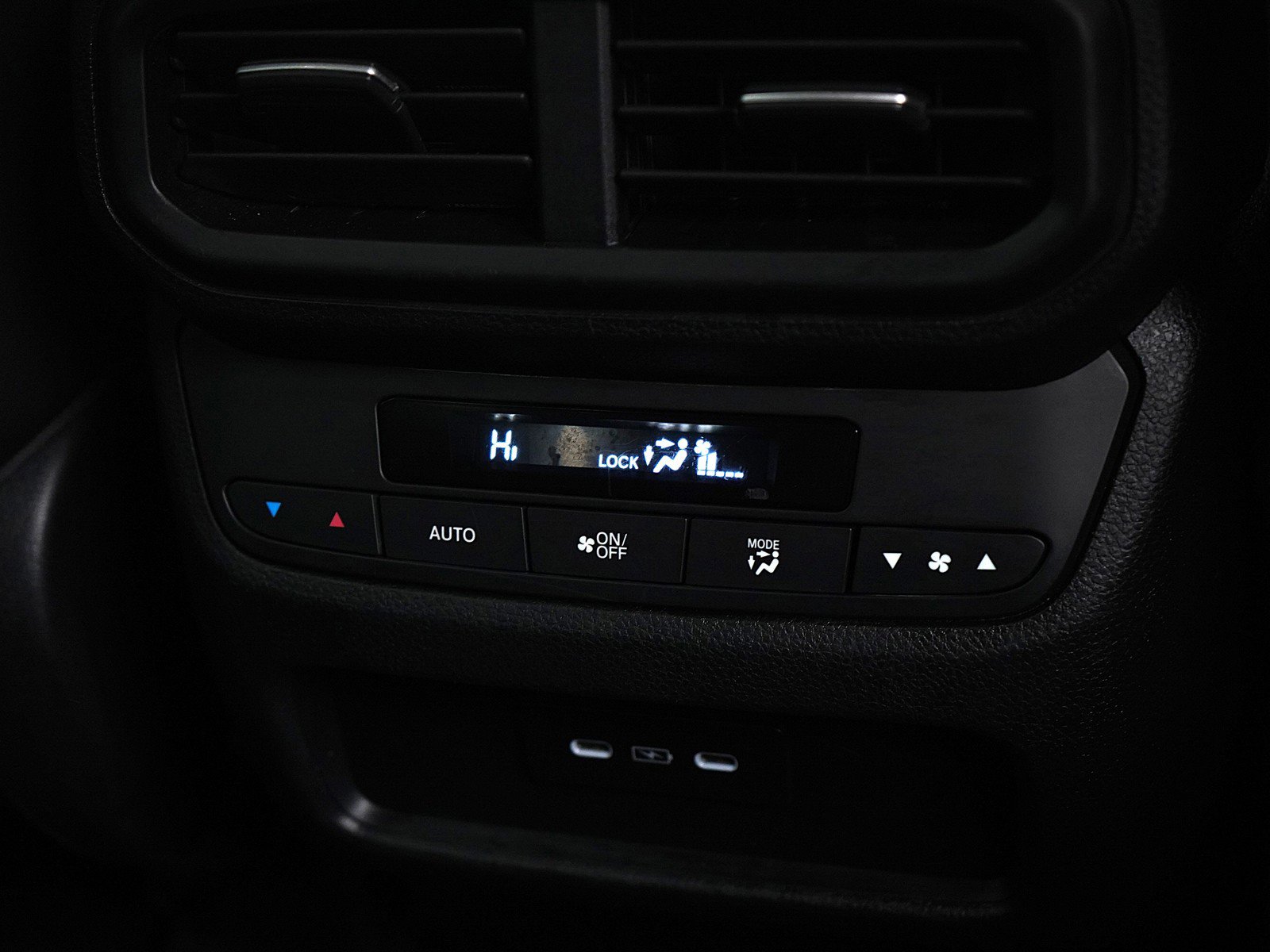 Used 2025 Honda Pilot EX-L image 18