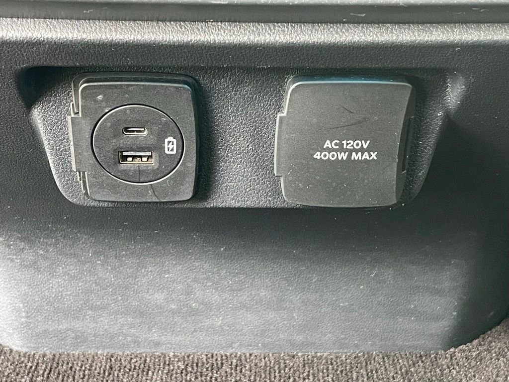 Used 2021 Ford F150 Lariat w/ Equipment Group 502A High AWD/4WD image 25