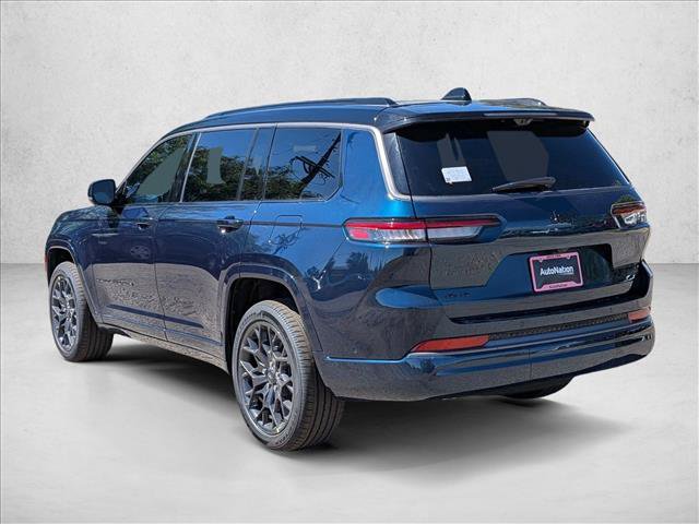 New 2026 Jeep Grand Cherokee L Summit w/ Obsidian Package AWD/4WD image 9