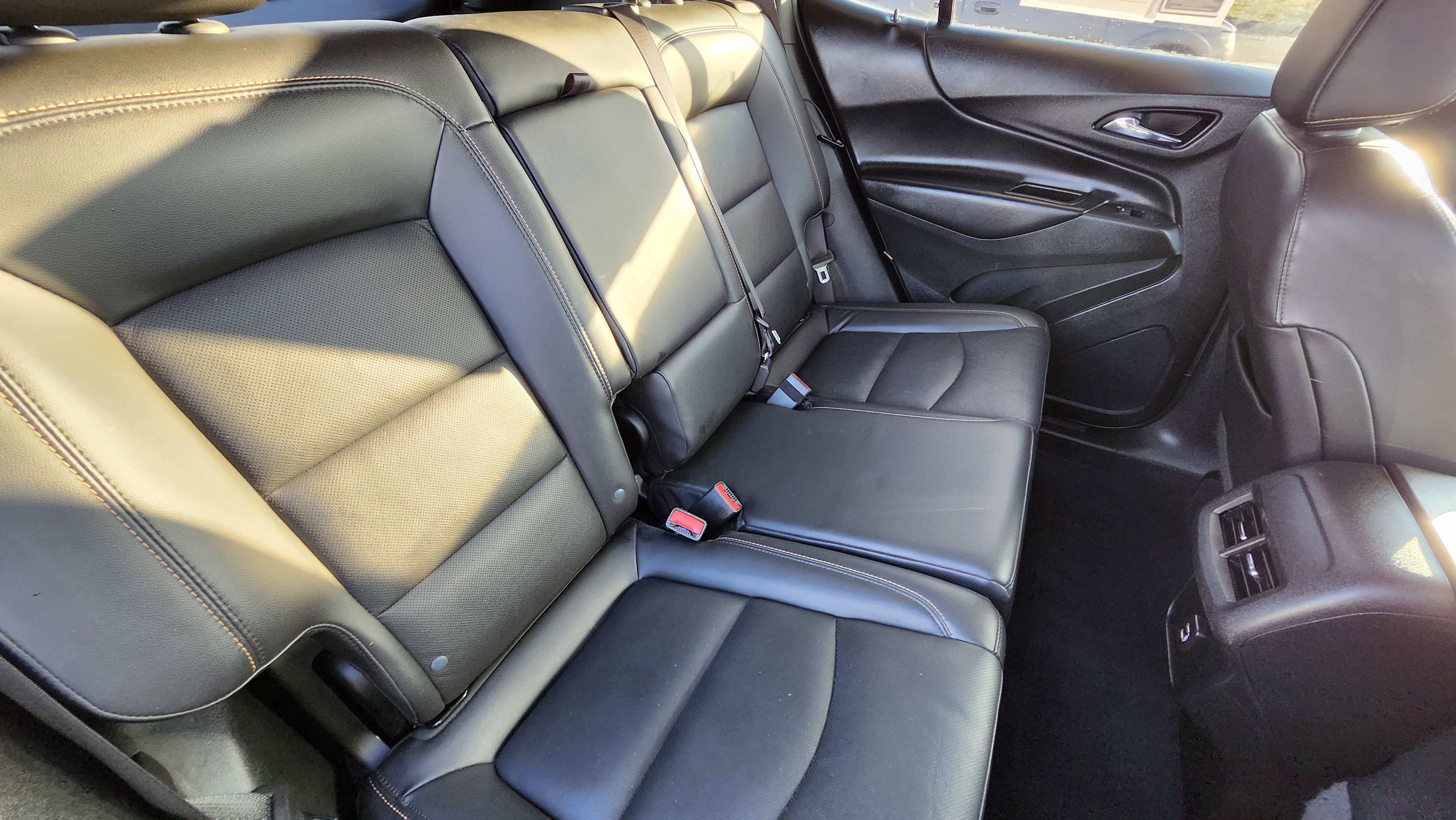 Used 2020 Chevrolet Equinox LT w/ Midnight Edition image 13