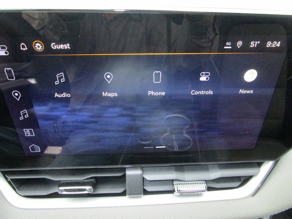 New 2026 Chevrolet Equinox LT w/ Convenience Package II image 43