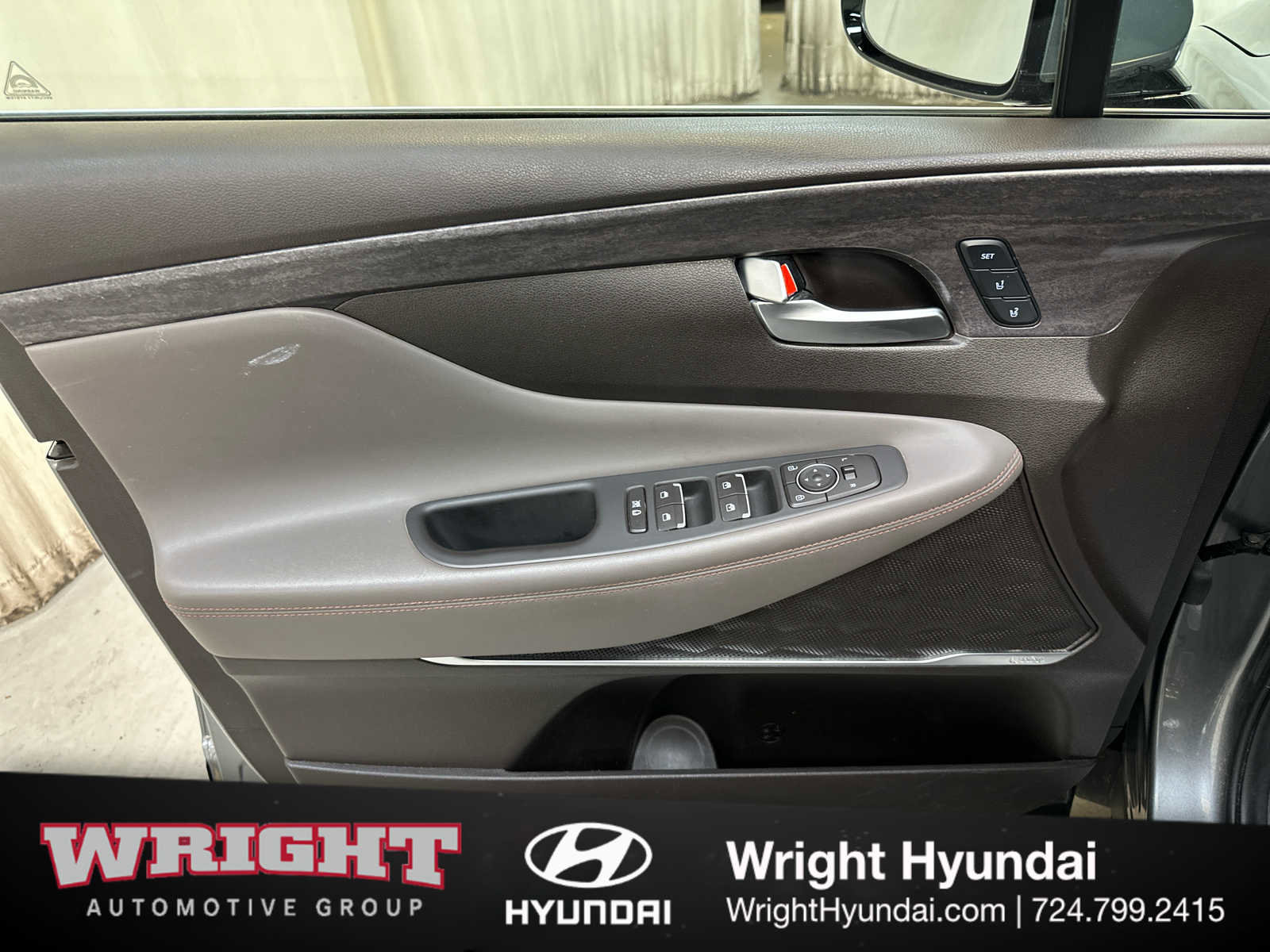 Used 2019 Hyundai Santa Fe Ultimate image 9