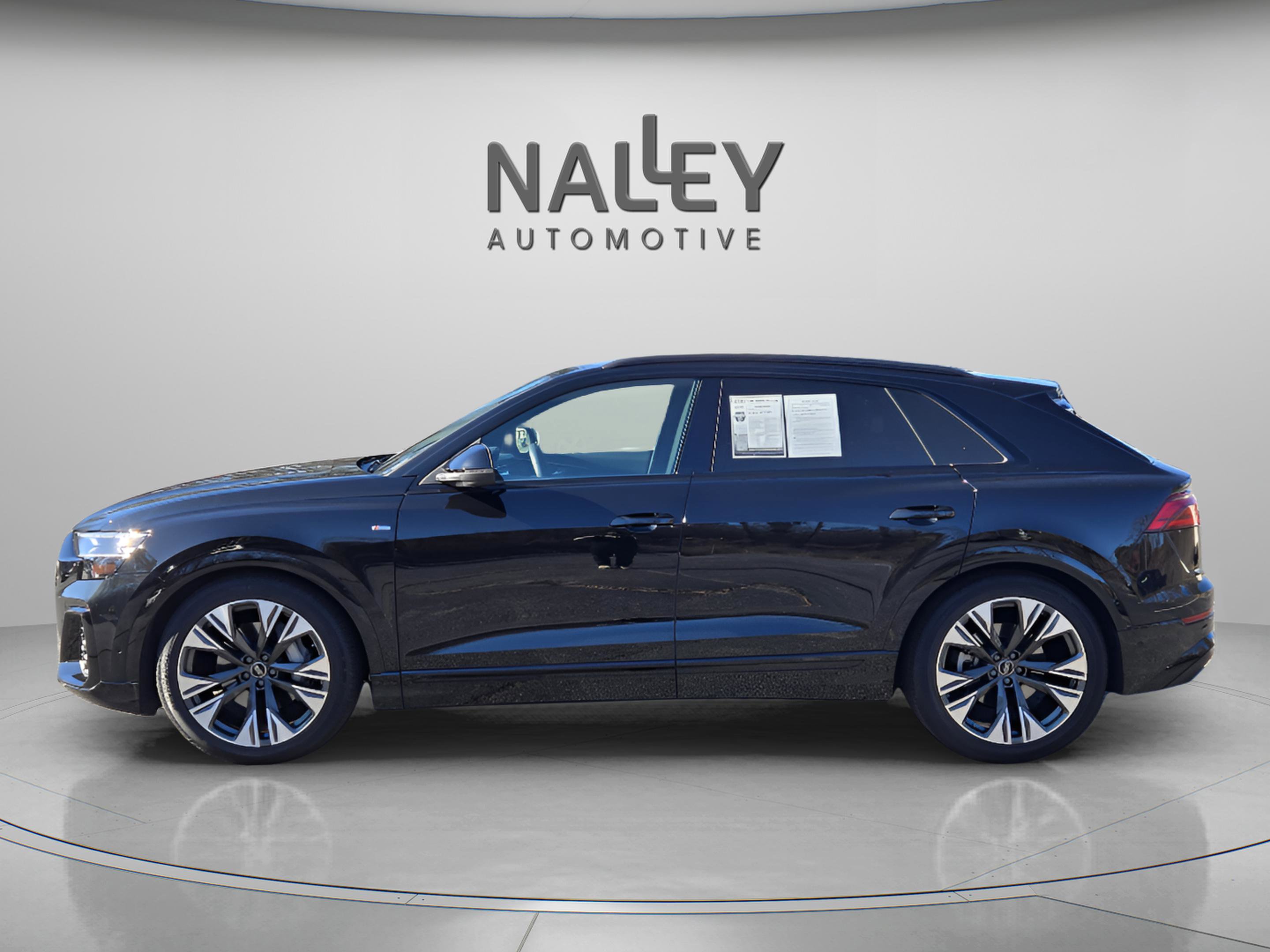 Used 2025 Audi Q8 Prestige w/ Prestige Package image 3