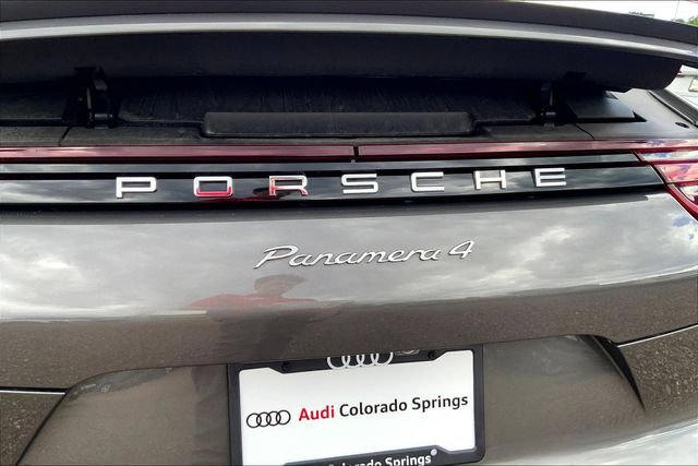 Used 2018 Porsche Panamera 4 w/ Premium Package Plus AWD/4WD image 8