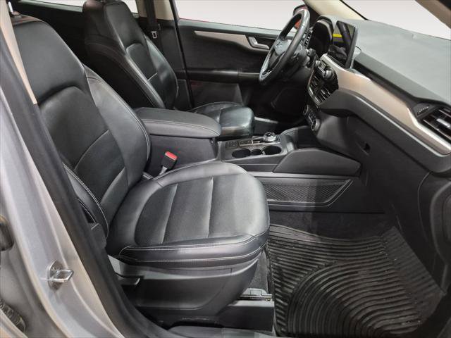 Used 2020 Ford Escape SEL image 17