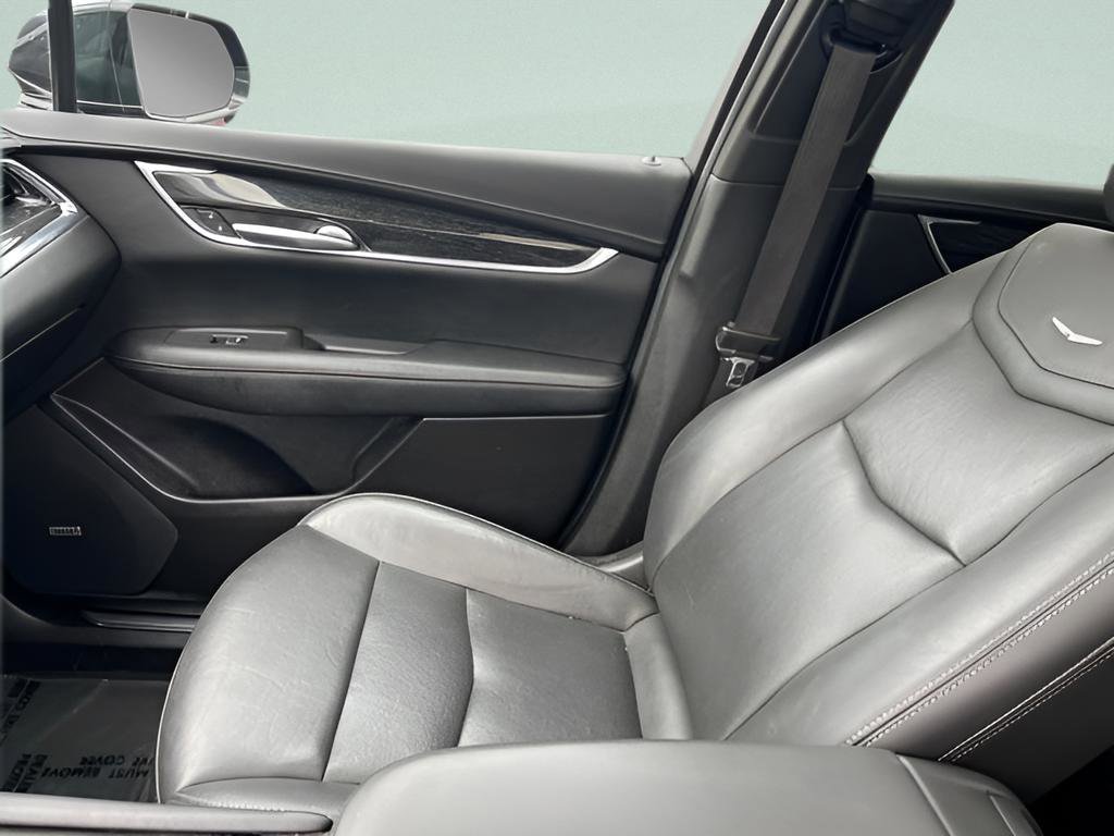 Used 2021 Cadillac XT5 Premium Luxury image 23