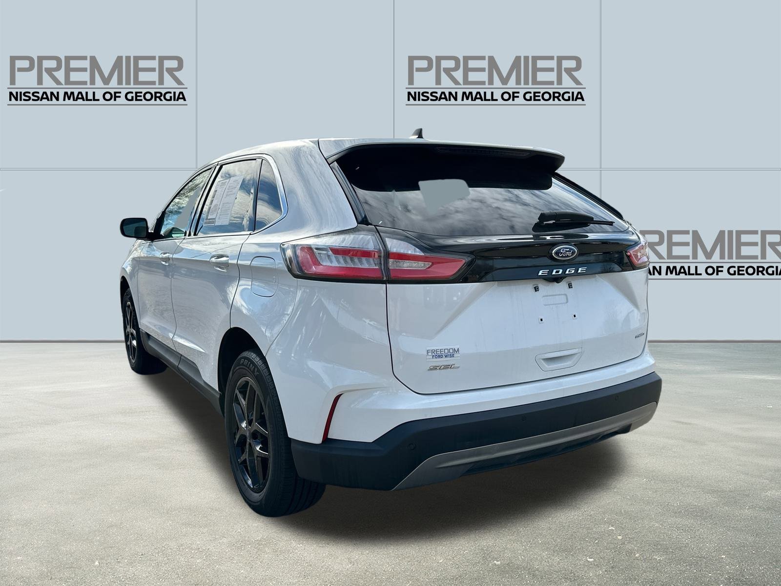 Used 2022 Ford Edge SEL image 7