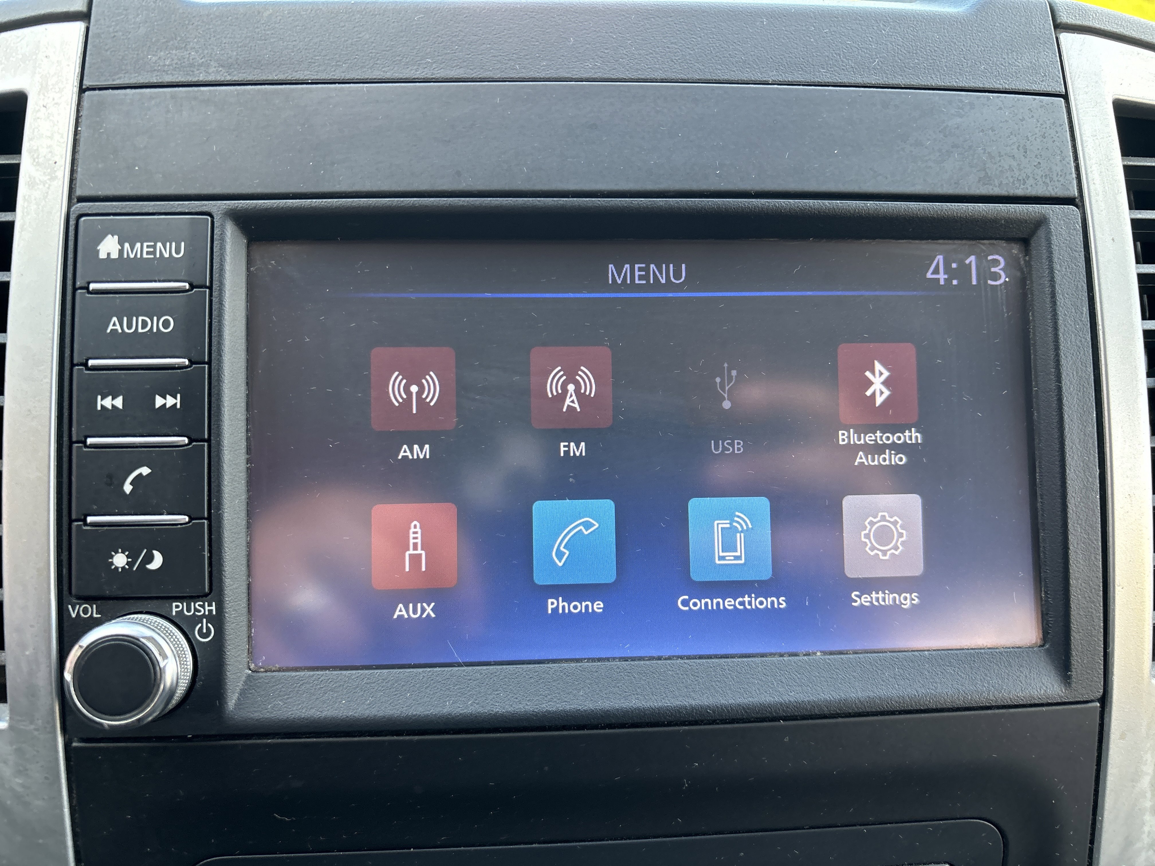 Used 2019 Nissan Frontier SV image 25