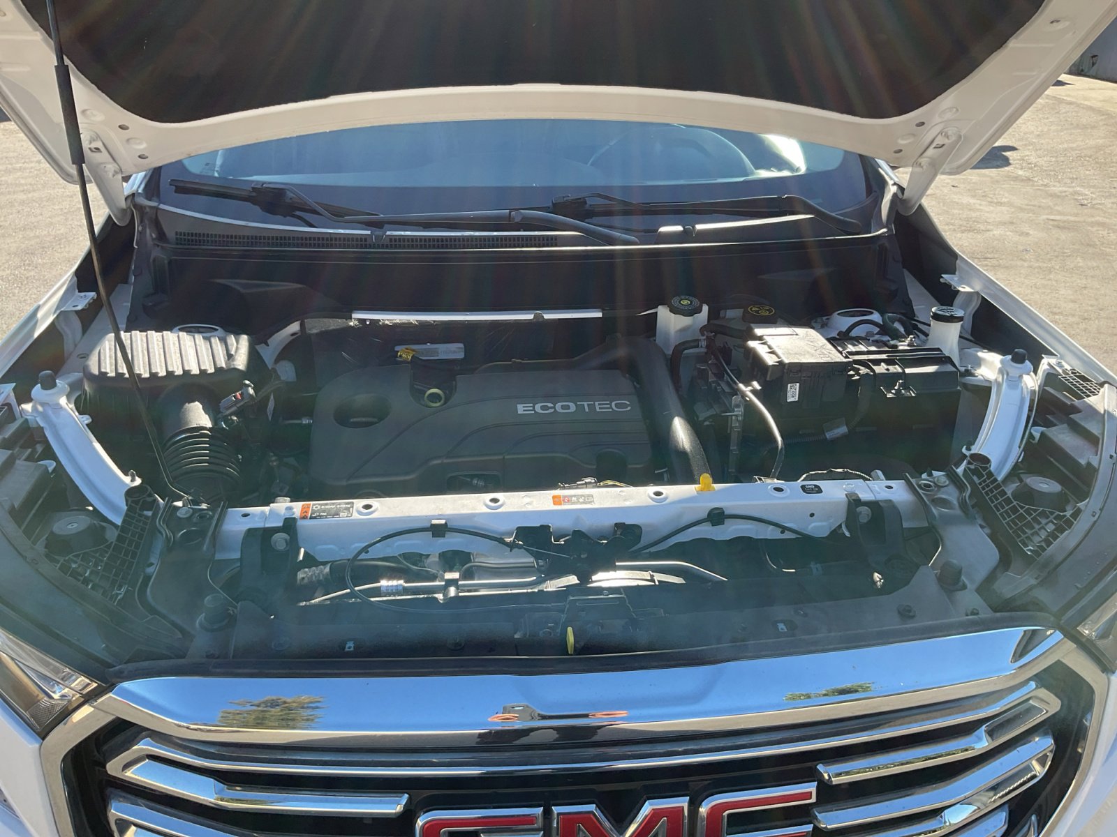 Used 2022 GMC Terrain SLT image 23