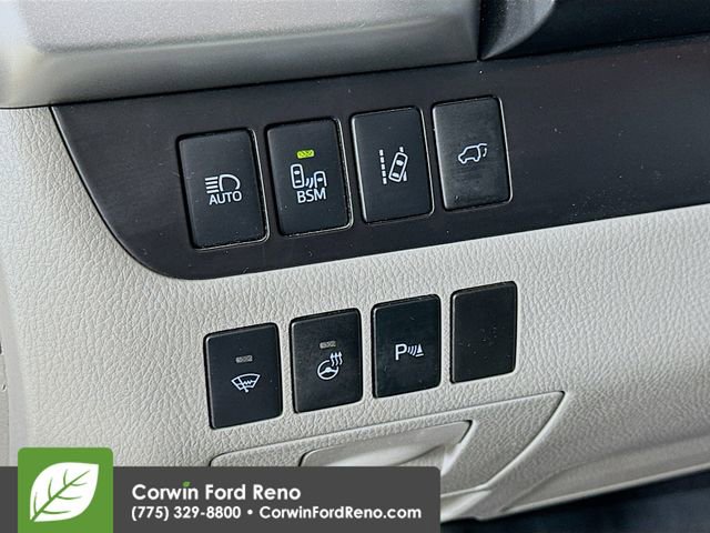 Used 2015 Toyota Highlander Limited Platinum AWD/4WD image 10