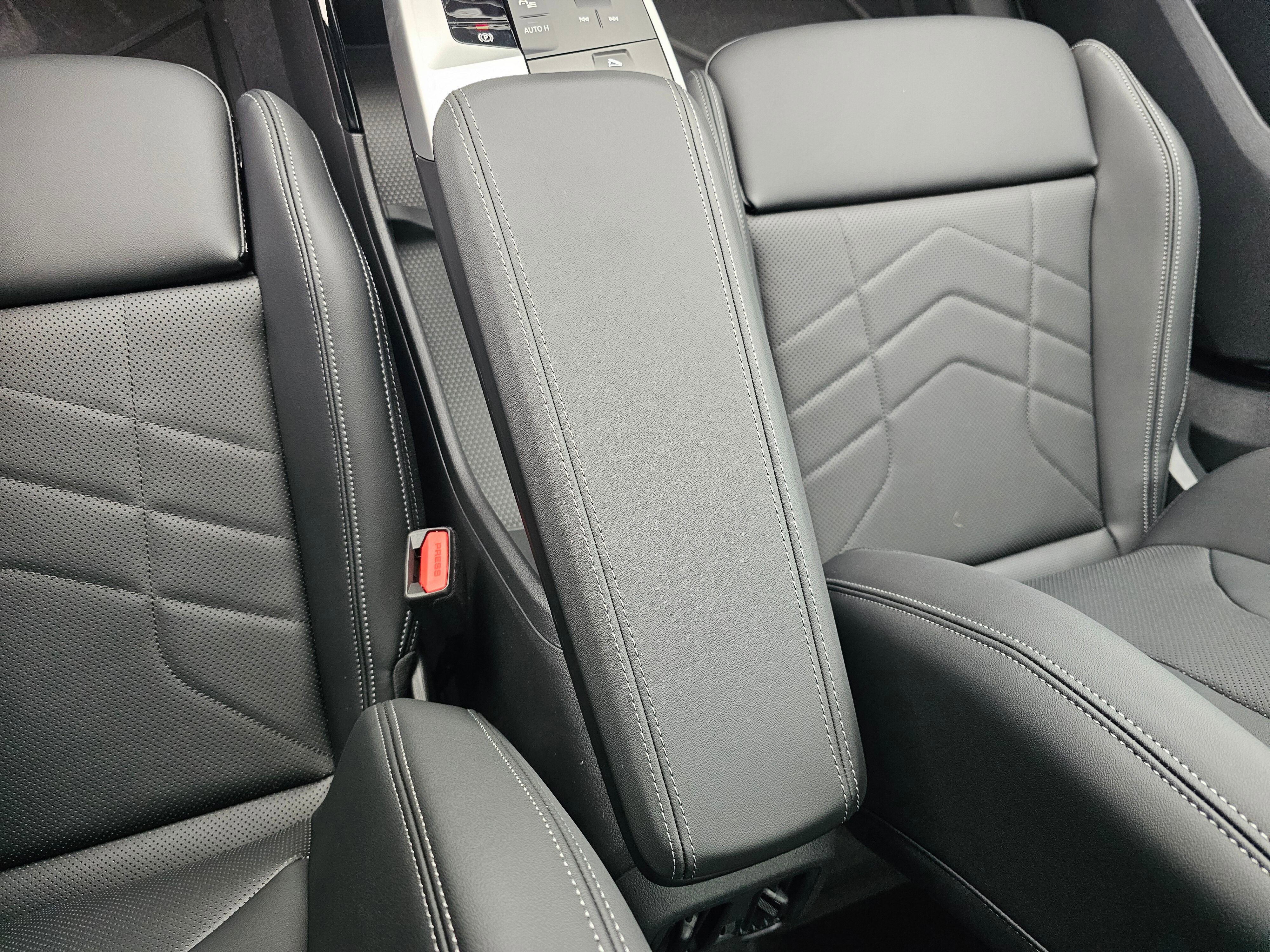 New 2026 BMW X1 xDrive28i w/ Technology Package image 55