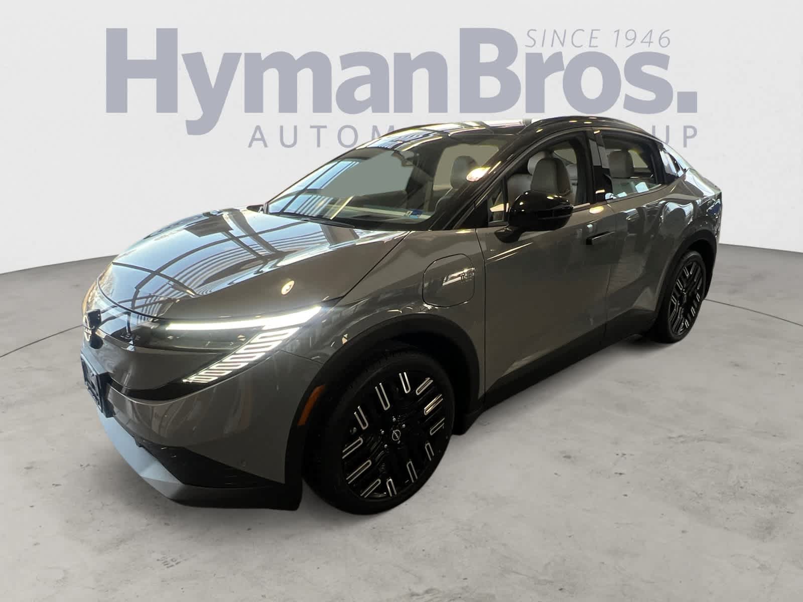 New 2026 Nissan Leaf Platinum+ w/ Cargo Package (Platinum+) FWD image 8