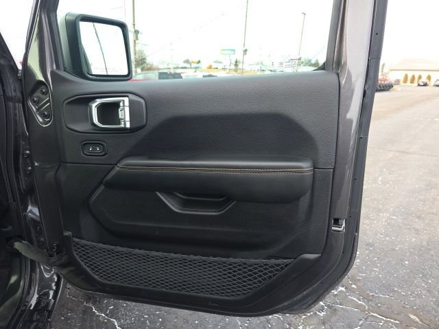 Used 2025 Jeep Wrangler Unlimited Sahara w/ Safety Group image 35