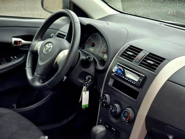 Used 2009 Toyota Corolla S image 16