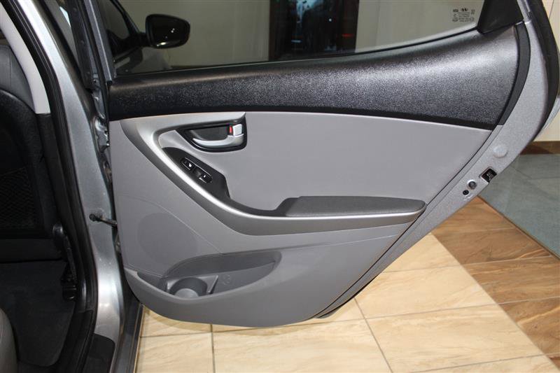 Used 2014 Hyundai Elantra Limited FWD image 33