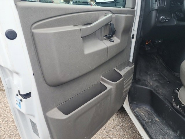 Used 2020 Chevrolet Express 2500 w/ Driver Convenience Package image 6