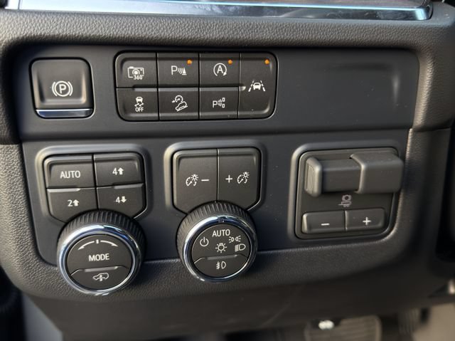 New 2026 Chevrolet Tahoe Z71 w/ Z71 Off-Road Package AWD/4WD image 16