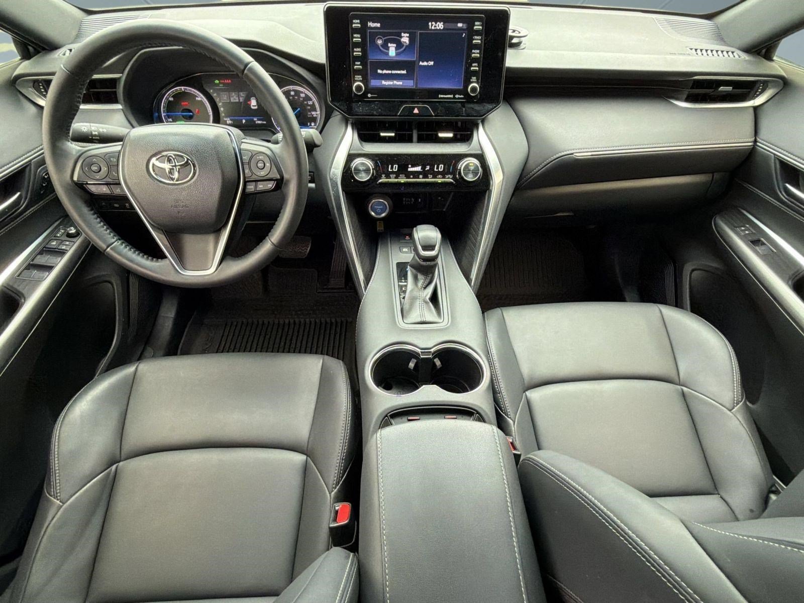 Certified 2022 Toyota Venza XLE AWD/4WD image 16