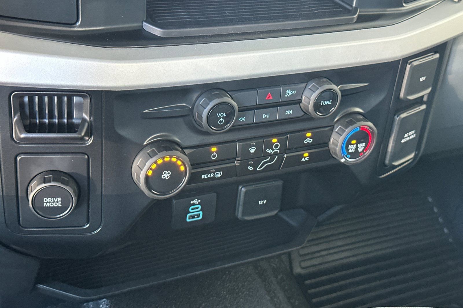 New 2026 Ford F250 XL image 19