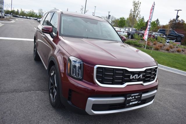 Used 2024 Kia Telluride S w/ S Sunroof Package AWD/4WD image 9