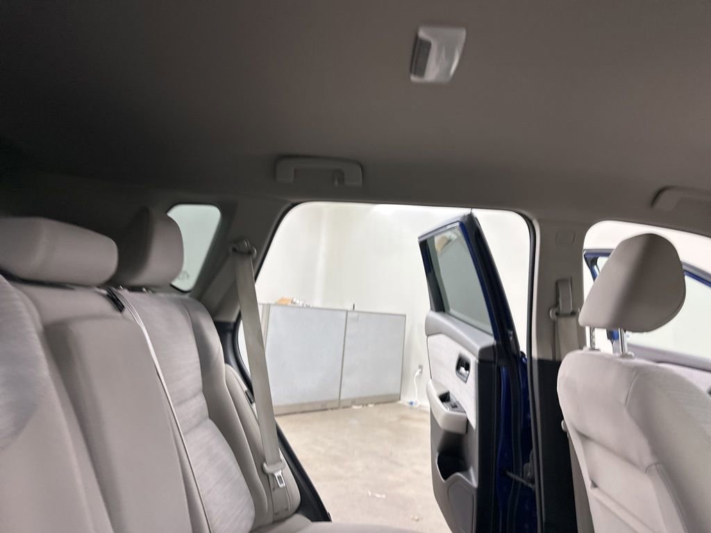 Used 2021 Nissan Rogue SV image 24