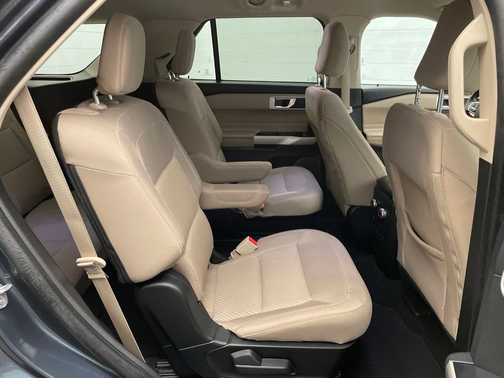 Used 2023 Ford Explorer XLT RWD image 29