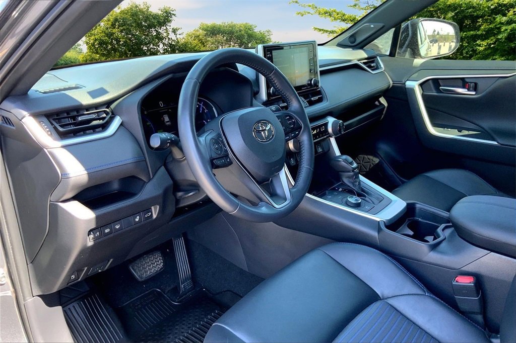 Used 2019 Toyota RAV4 XSE image 17
