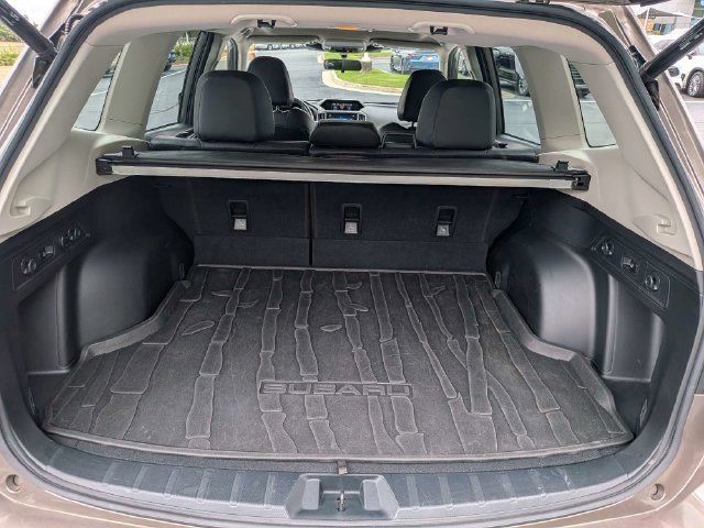 Used 2022 Subaru Forester Limited AWD/4WD image 10