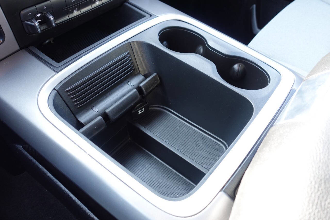 Used 2022 RAM 1500 Classic SLT w/ Electronics Convenience Group image 54