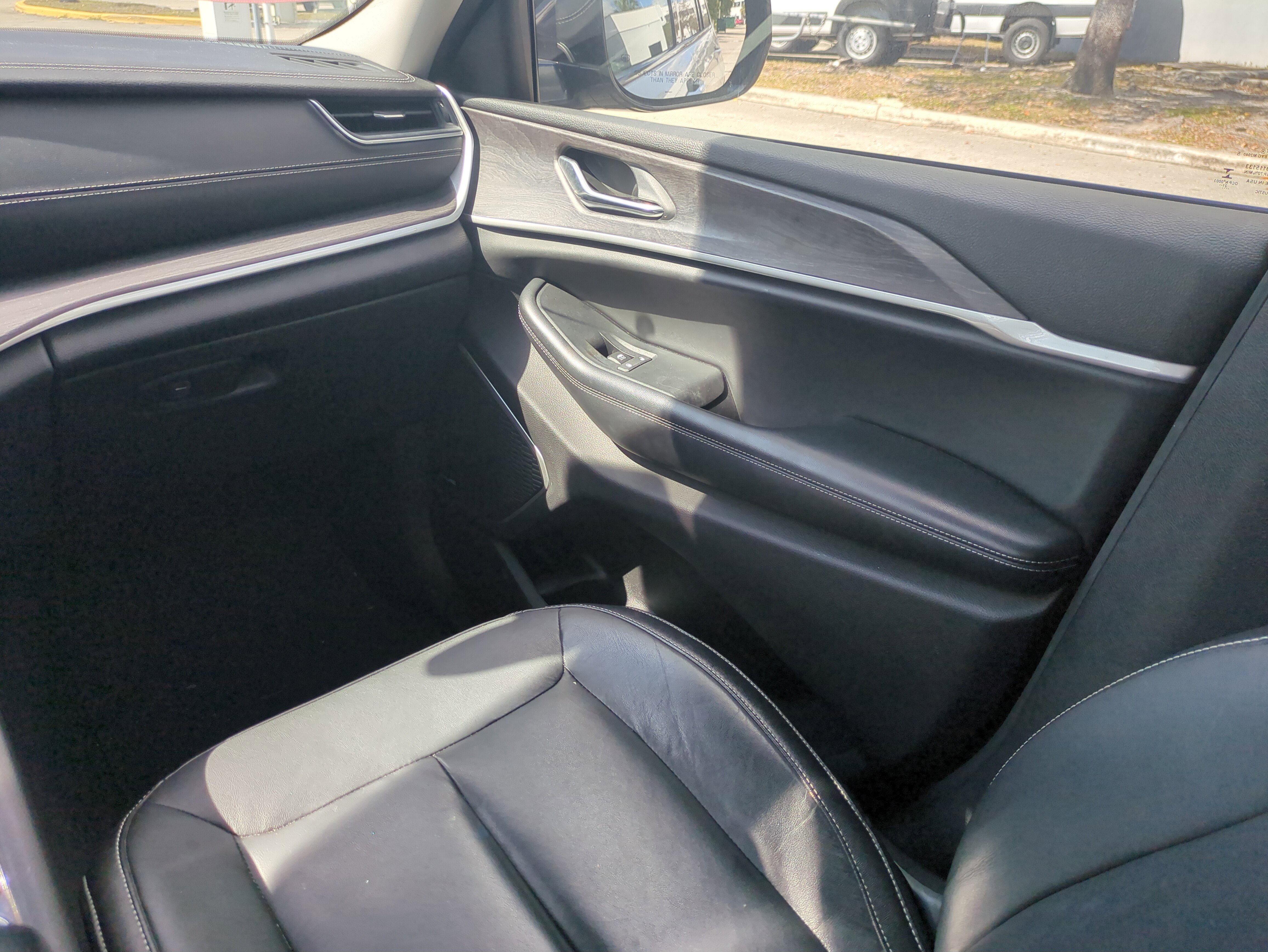 Certified 2021 Jeep Grand Cherokee L Limited image 18