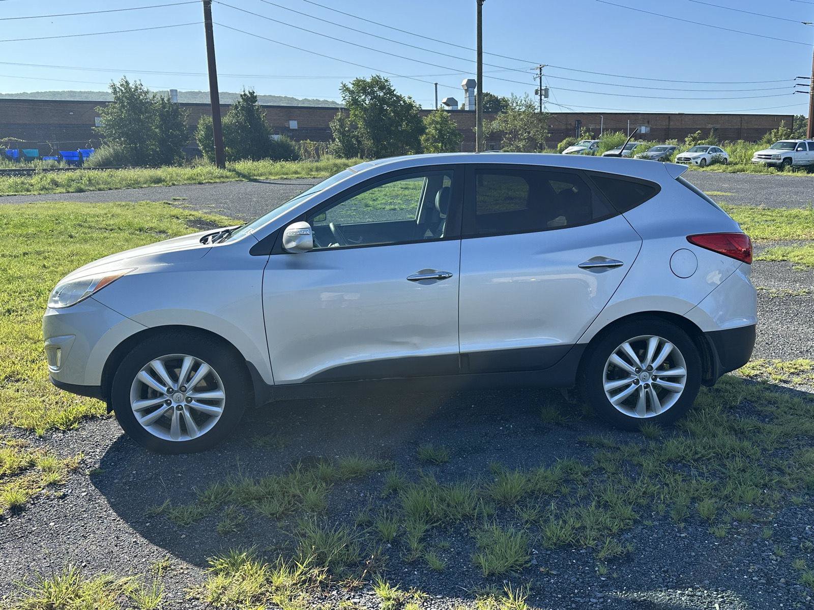 Used 2013 Hyundai Tucson Limited w/ Premium Pkg AWD/4WD image 5