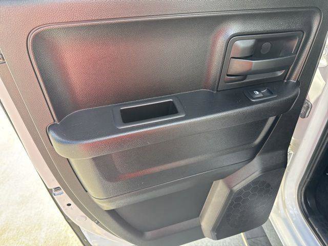 Used 2014 RAM 1500 Express image 31