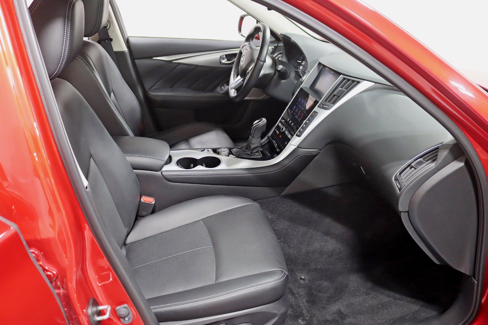 Used 2024 INFINITI Q50 Luxe AWD/4WD image 28