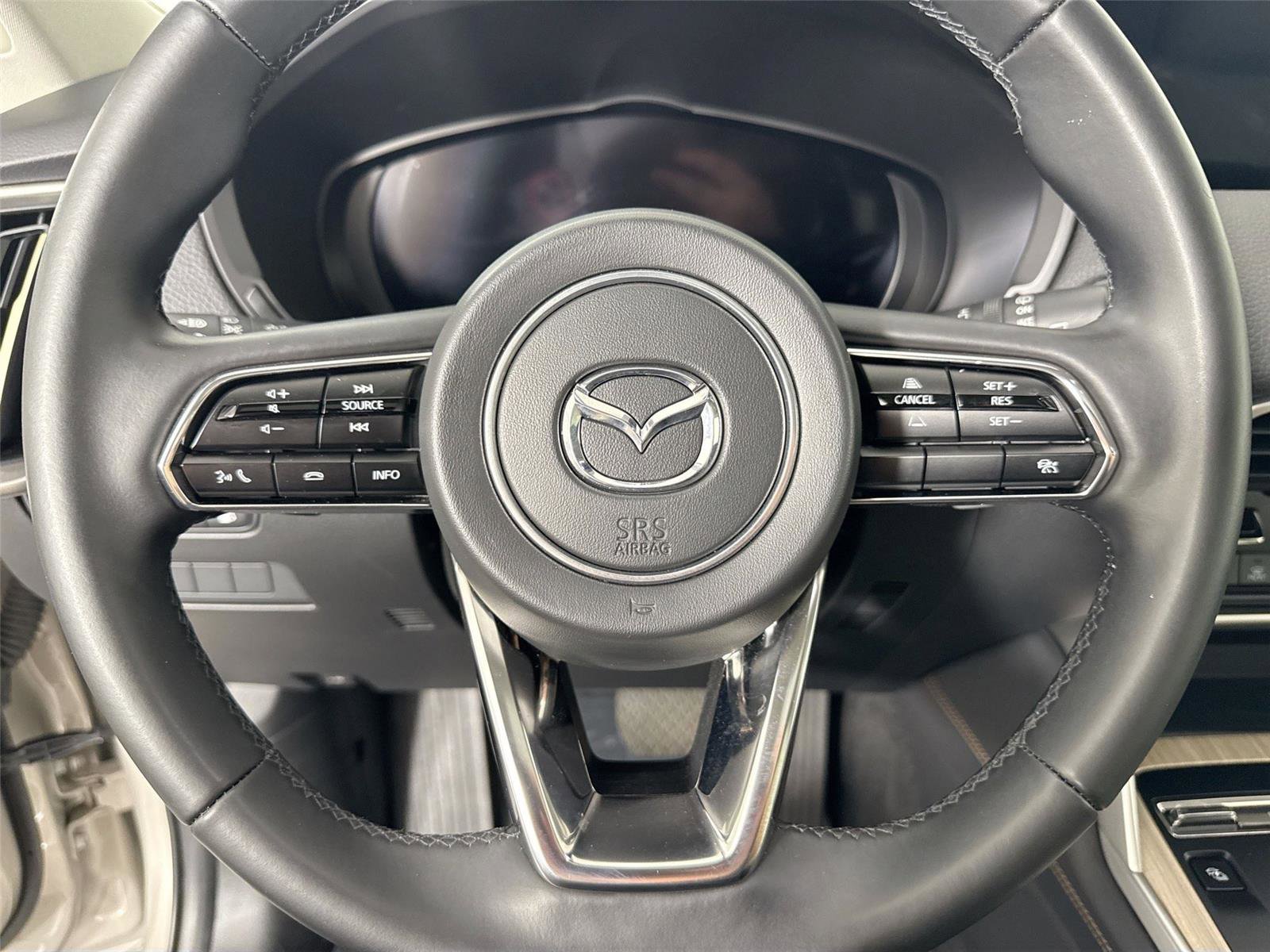 Used 2025 MAZDA CX-90 Plug-In Hybrid w/ Preferred AWD/4WD image 17