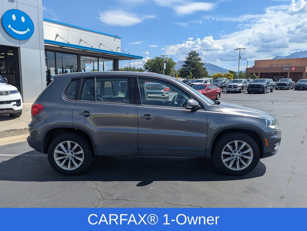 Used 2017 Volkswagen Tiguan S AWD/4WD image 2