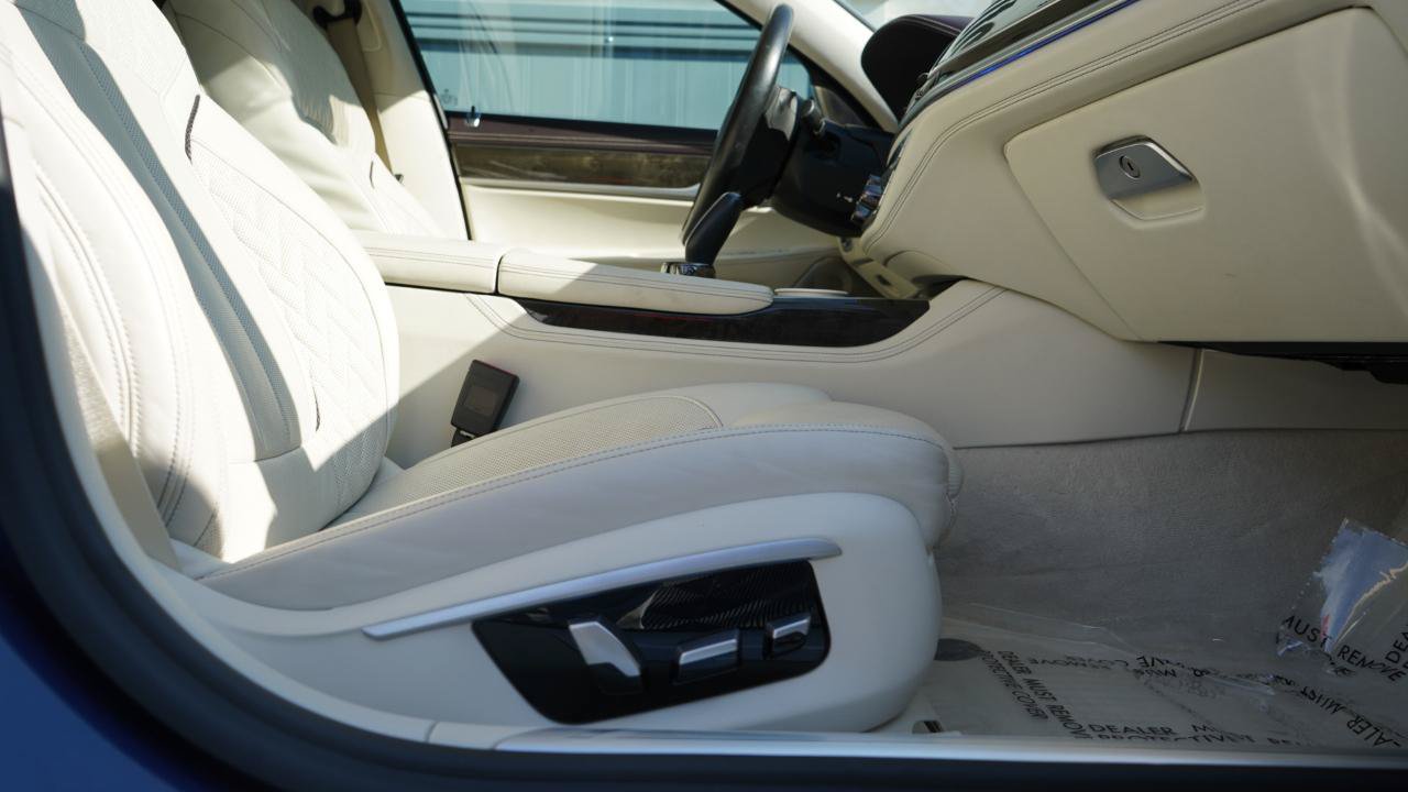 Used 2018 BMW ALPINA B7 xDrive AWD/4WD image 42