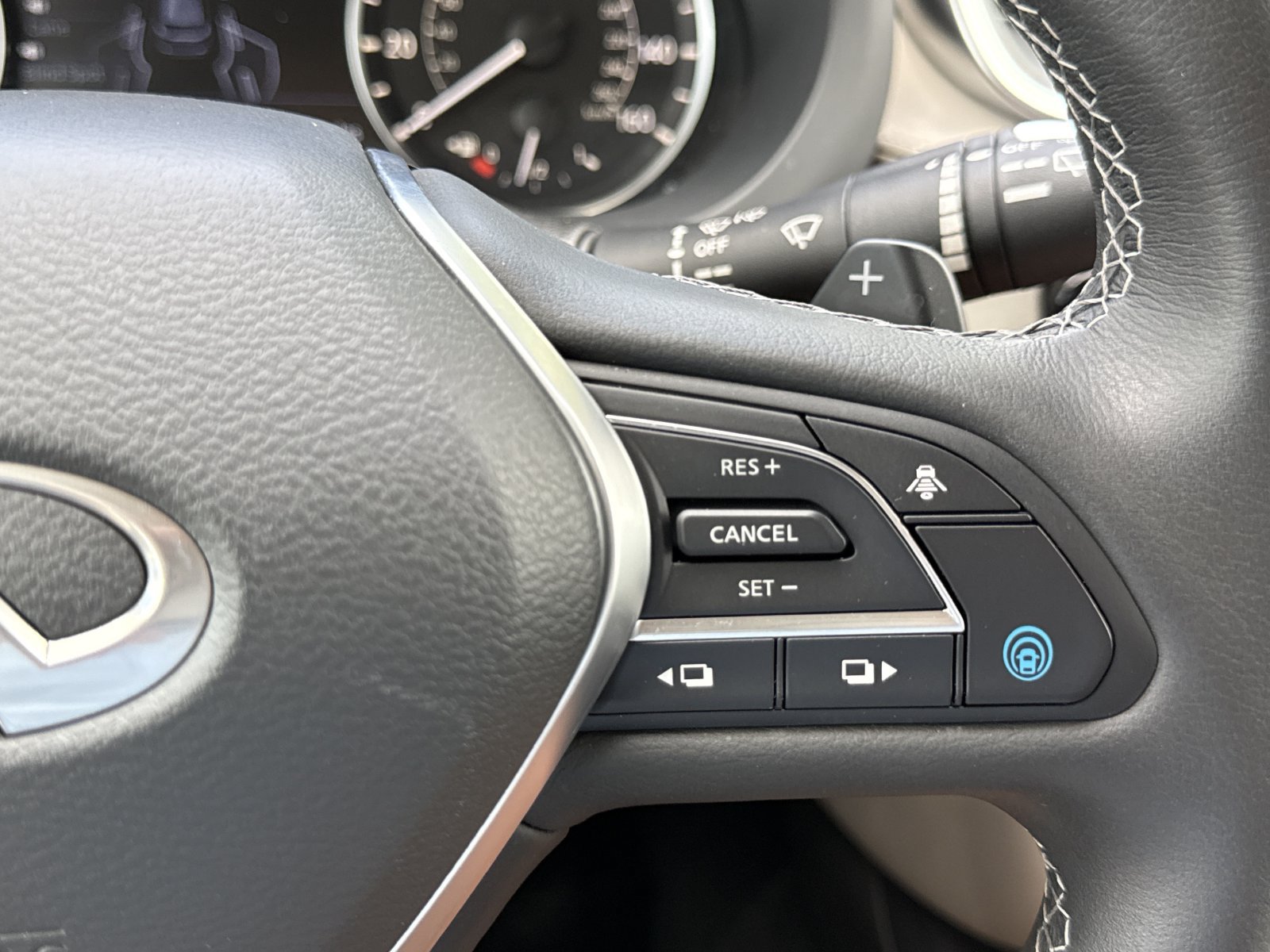 Used 2025 INFINITI QX50 Luxe AWD/4WD image 22