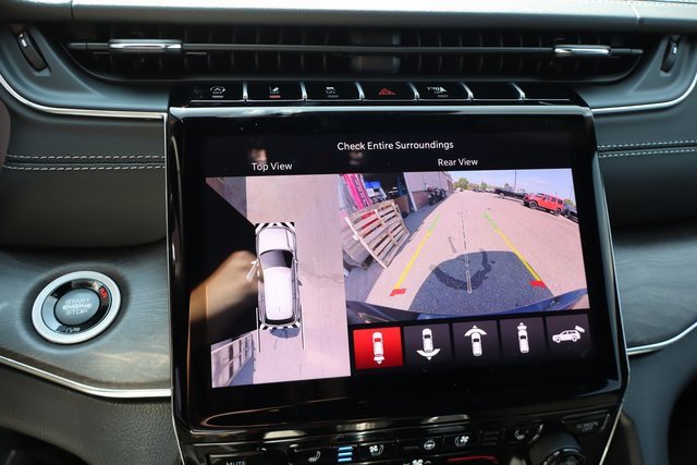 New 2025 Jeep Grand Cherokee Overland w/ Adv Protech Group III image 22