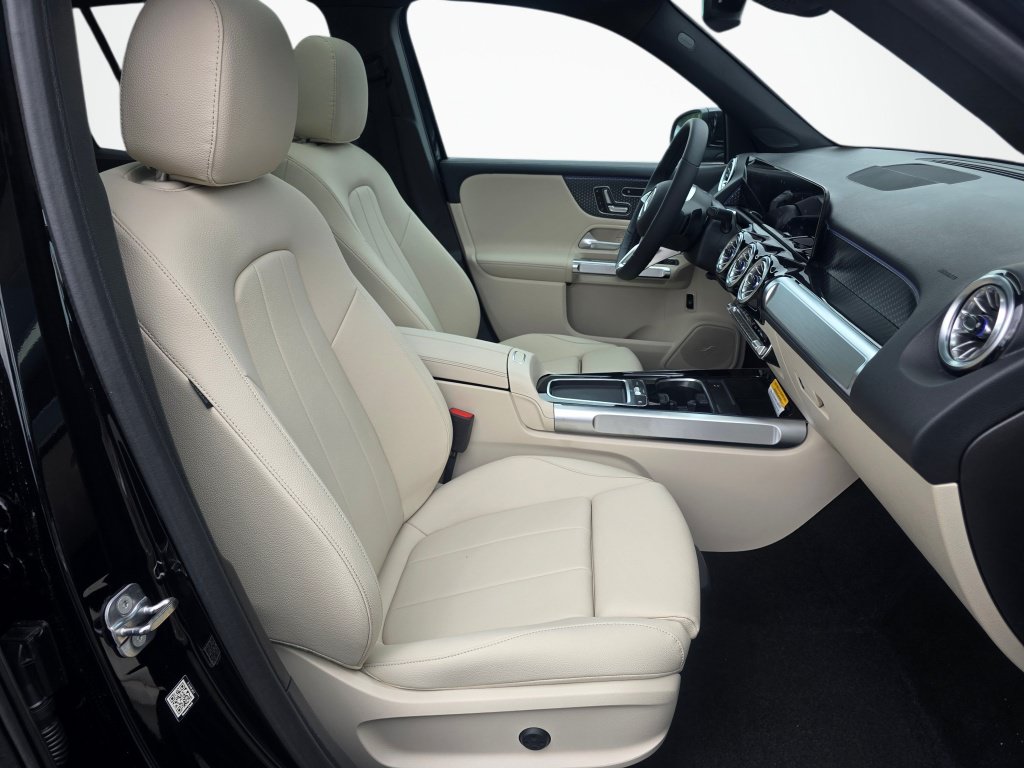 New 2026 Mercedes-Benz GLB 250 4MATIC image 27