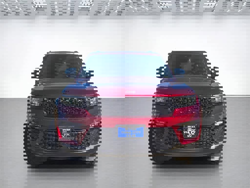 New 2025 Jeep Grand Cherokee Limited image 2