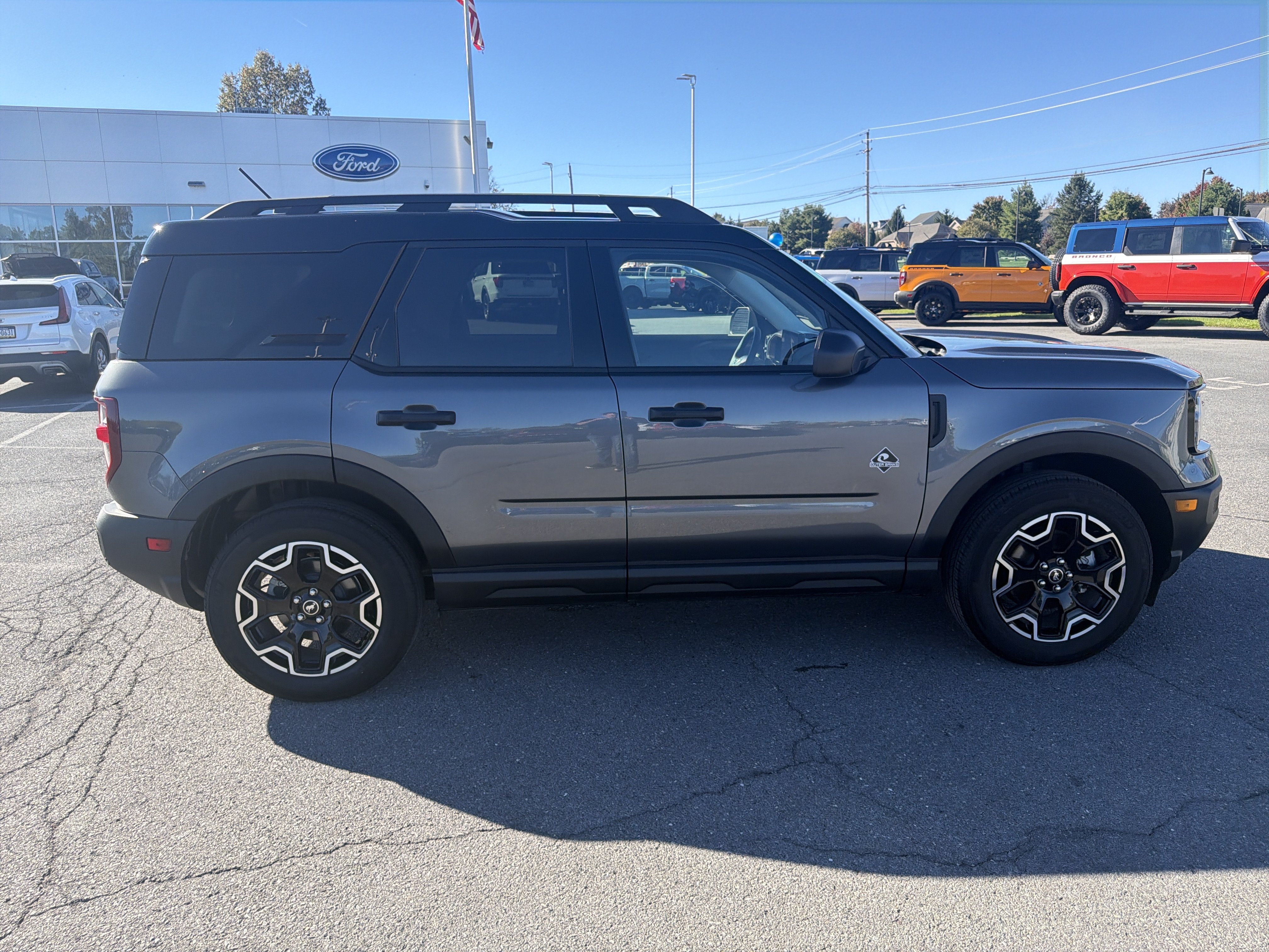 Used 2026 Ford Bronco Sport Outer Banks AWD/4WD image 2