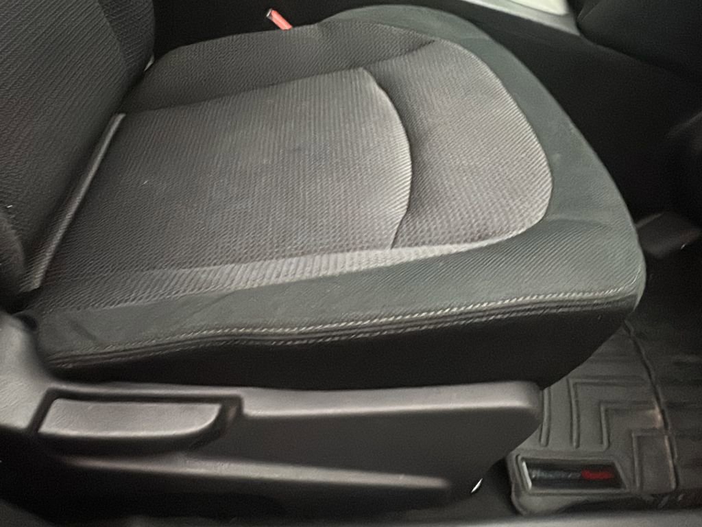 Used 2013 Nissan Rogue SV w/ Premium Pkg image 17