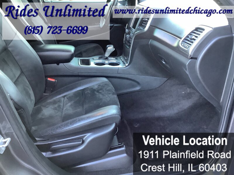 Used 2017 Jeep Grand Cherokee Altitude AWD/4WD image 35